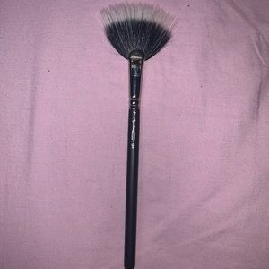 MAC PRO 184 BRUSH